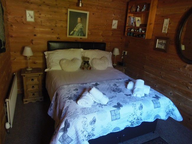 Owl Lodge Downstairs Double Bedroom