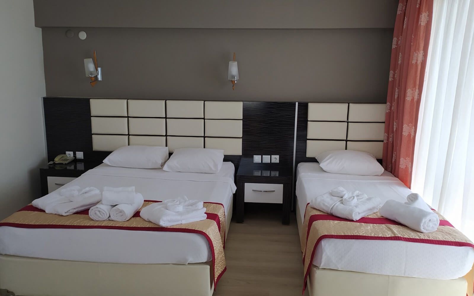 Hattuşa Beach, rooms