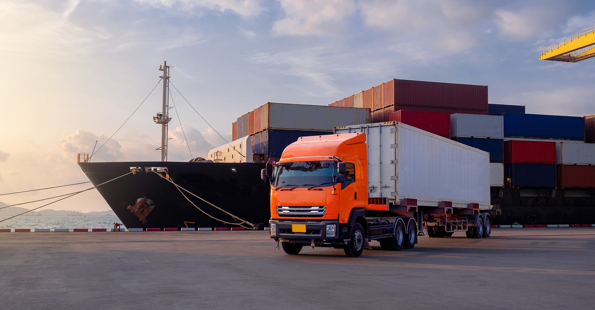 pallet Distribution Southampton Felixstowe London and container haulage
