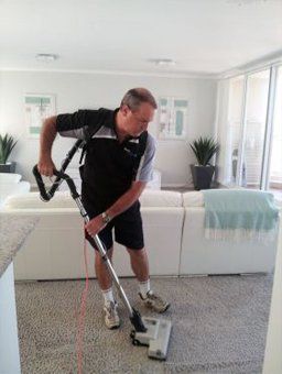 mark sparkle cleaning carpet vaccum