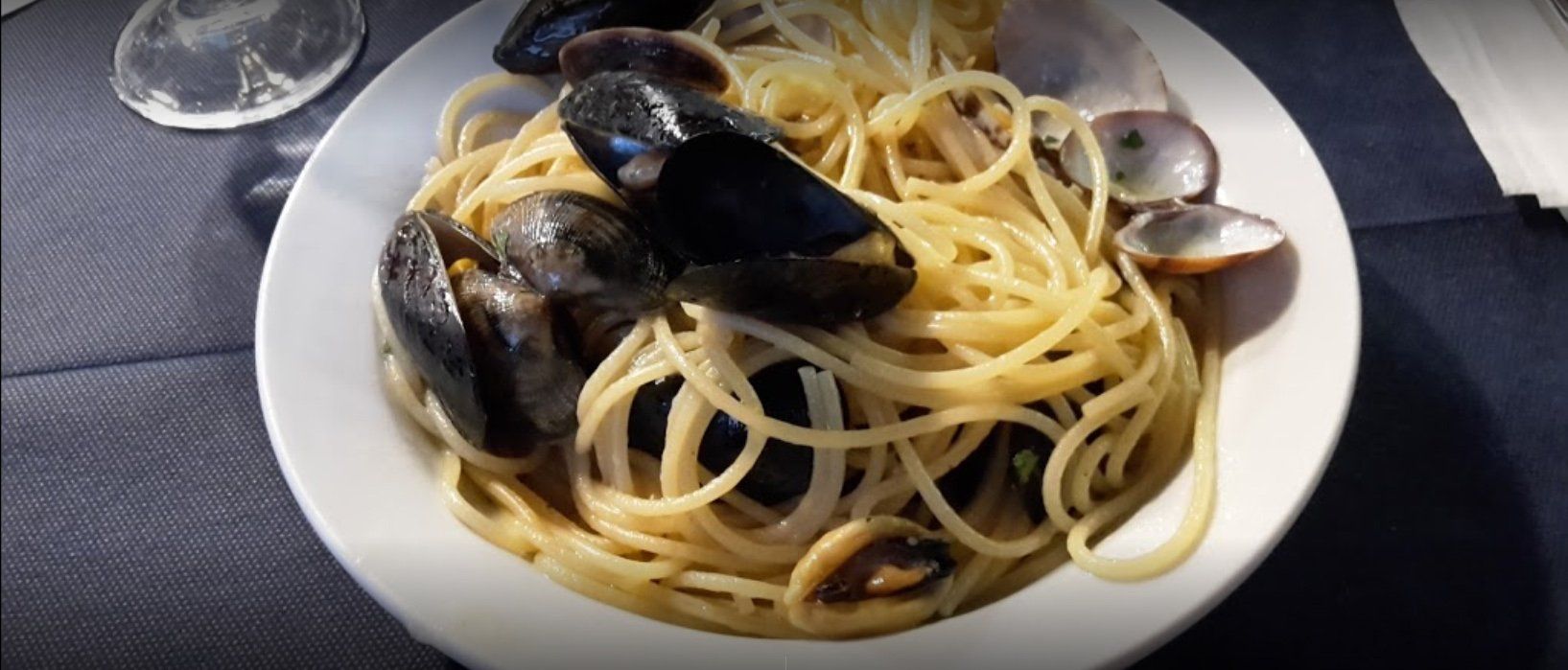 spaghetti con le cozze a Taranto