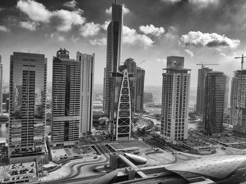 JLT