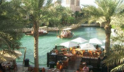 マディナ・ジュメイラ(Madinat Jumeirah) - ドバイのお役立ち情報 | ワイズ コンサルタンシー マディナ・ジュメイラ(Madinat Jumeirah) - ドバイのお役立ち情報 | ワイズ コンサルタンシー