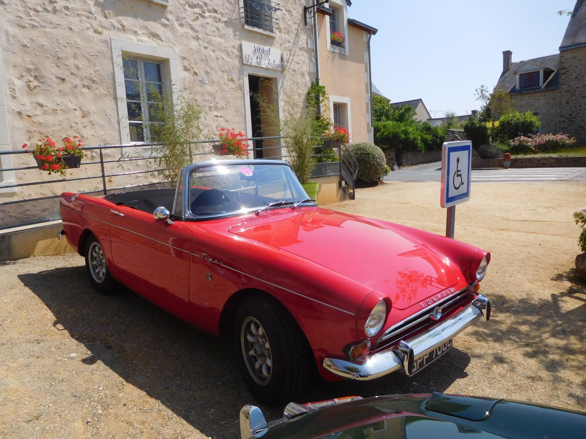Hotel St Aubin Le Mans Classic Accommodation