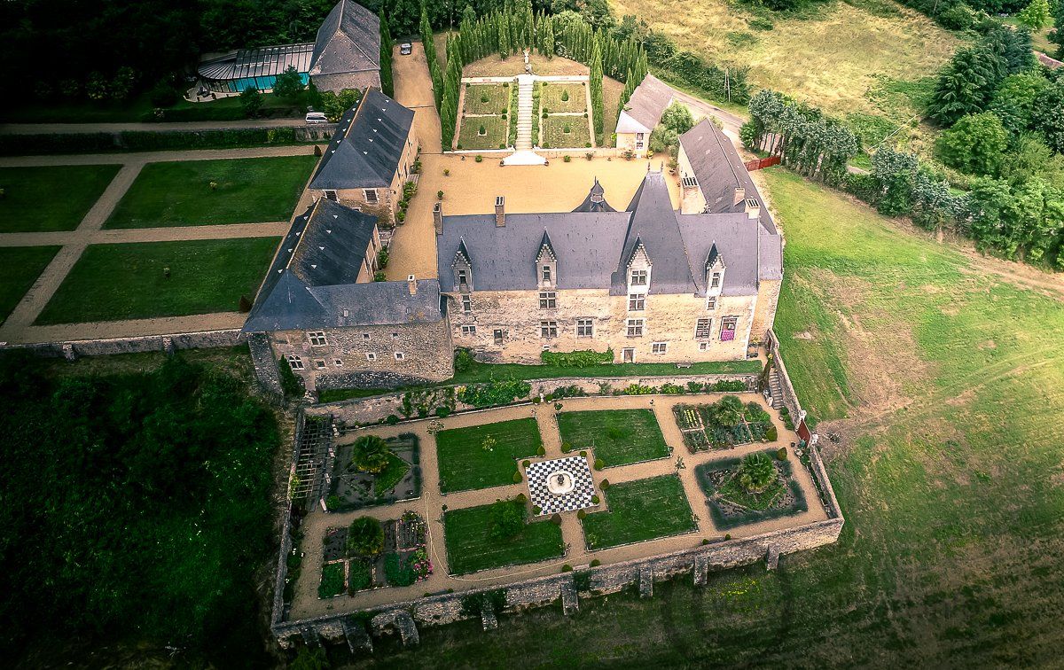 Chateau Perrine de Cry Le Mans Classic Accommodation