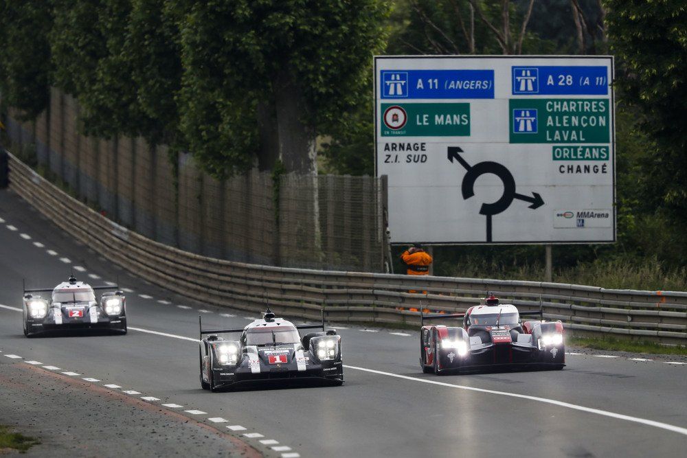 Mulsanne Straight Le Mans Classic
