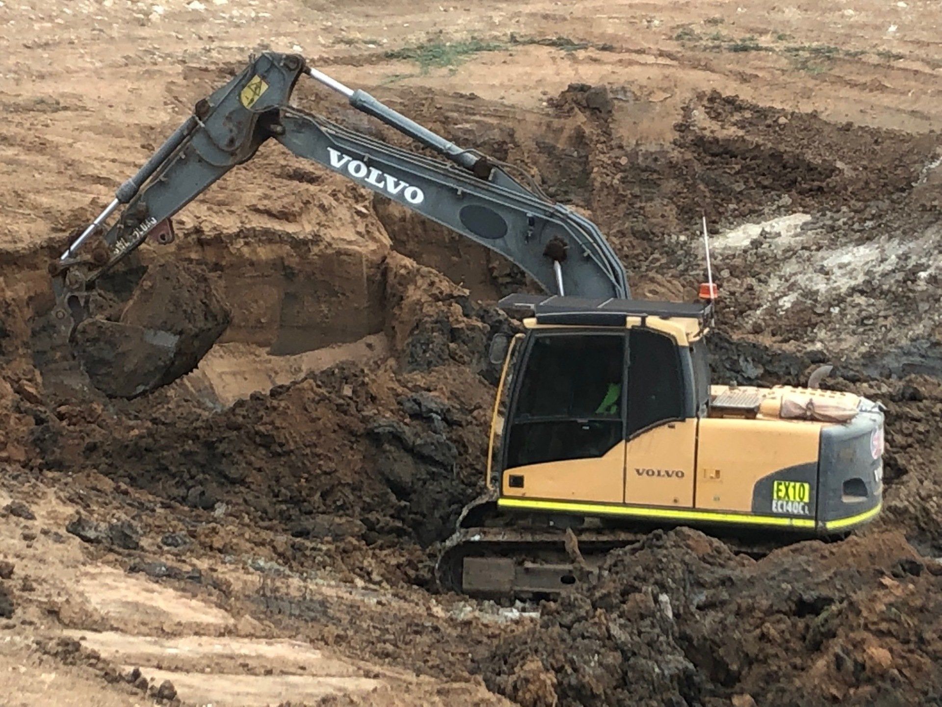 dam digging