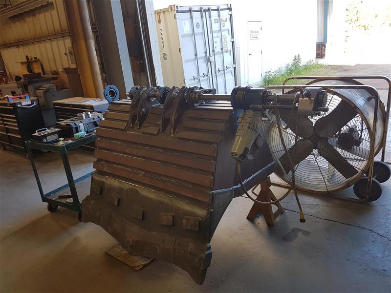 PORTABLE ALIGN BORING ON A SANDVIK 2.5 YARD BUCKET