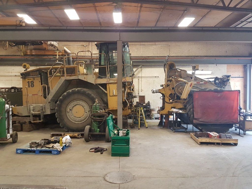 ALIGN BORING CENTRE JOINT ON CAT 988H WHEEL LOADERS