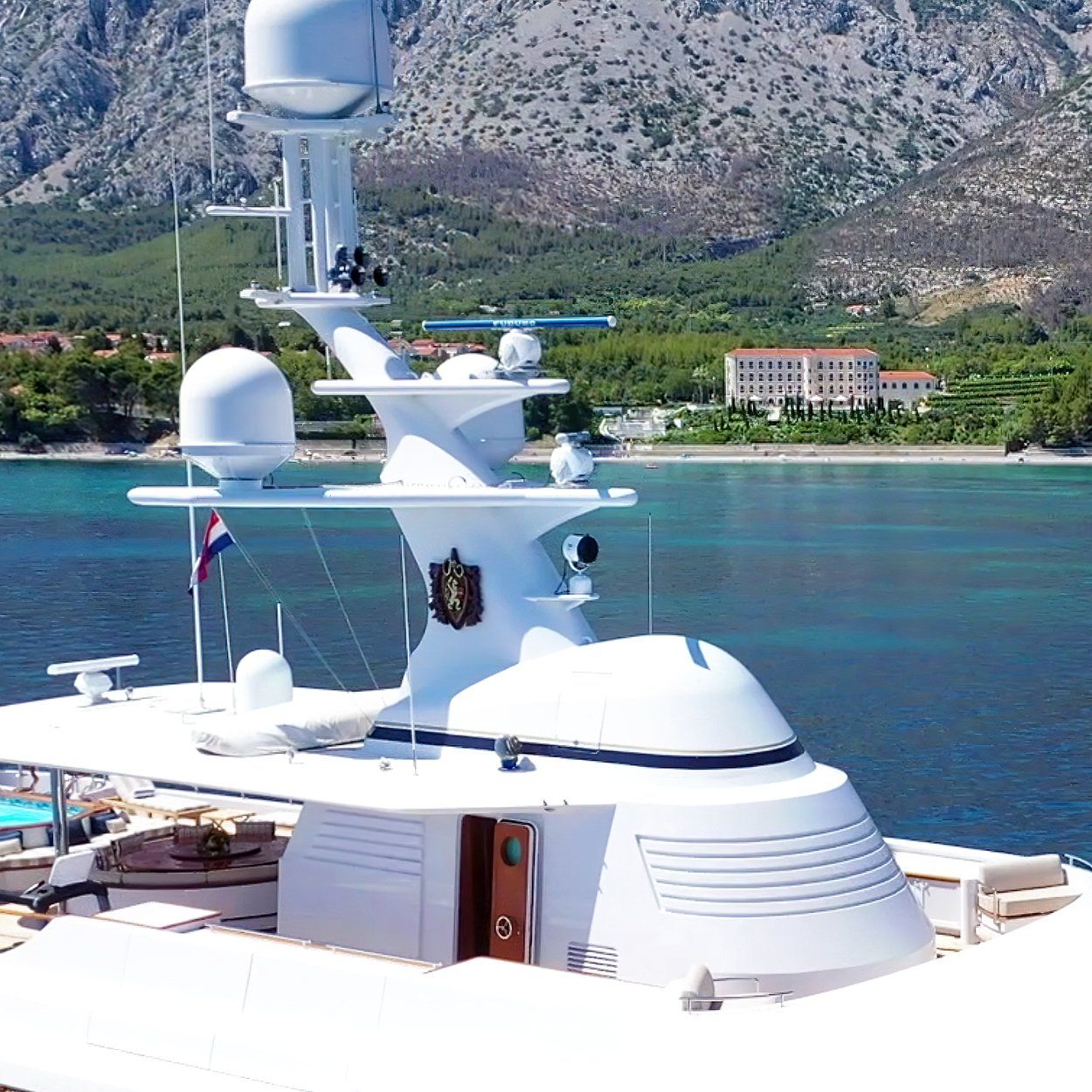 M/Y Katharine , CRN