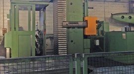 Macchina per la lavorazione industriale dei metalli