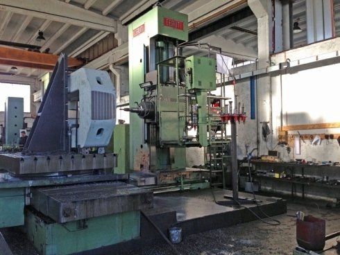 Internodell'officina di carpenteria meccanica