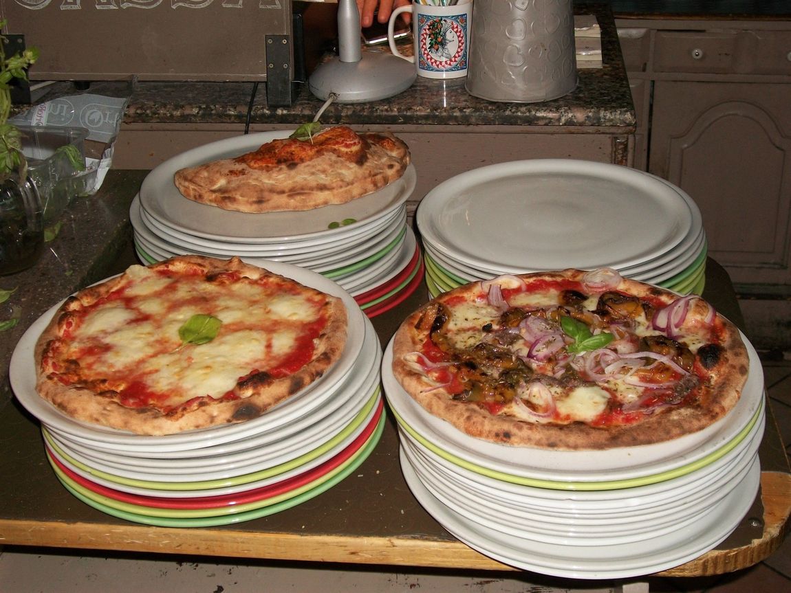 Pizza con salamino piccante