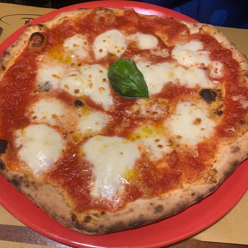 Pizza margherita