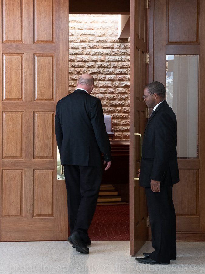 Staff-assist-greet-escort-patrons-funeral-chapel