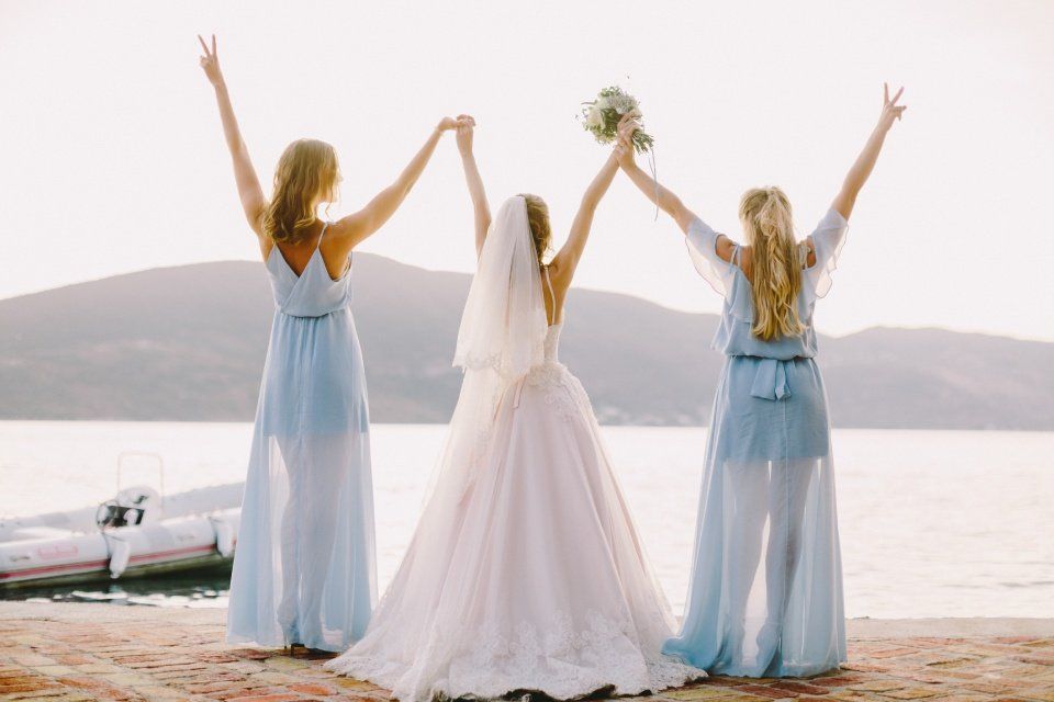 sposa con damigelle