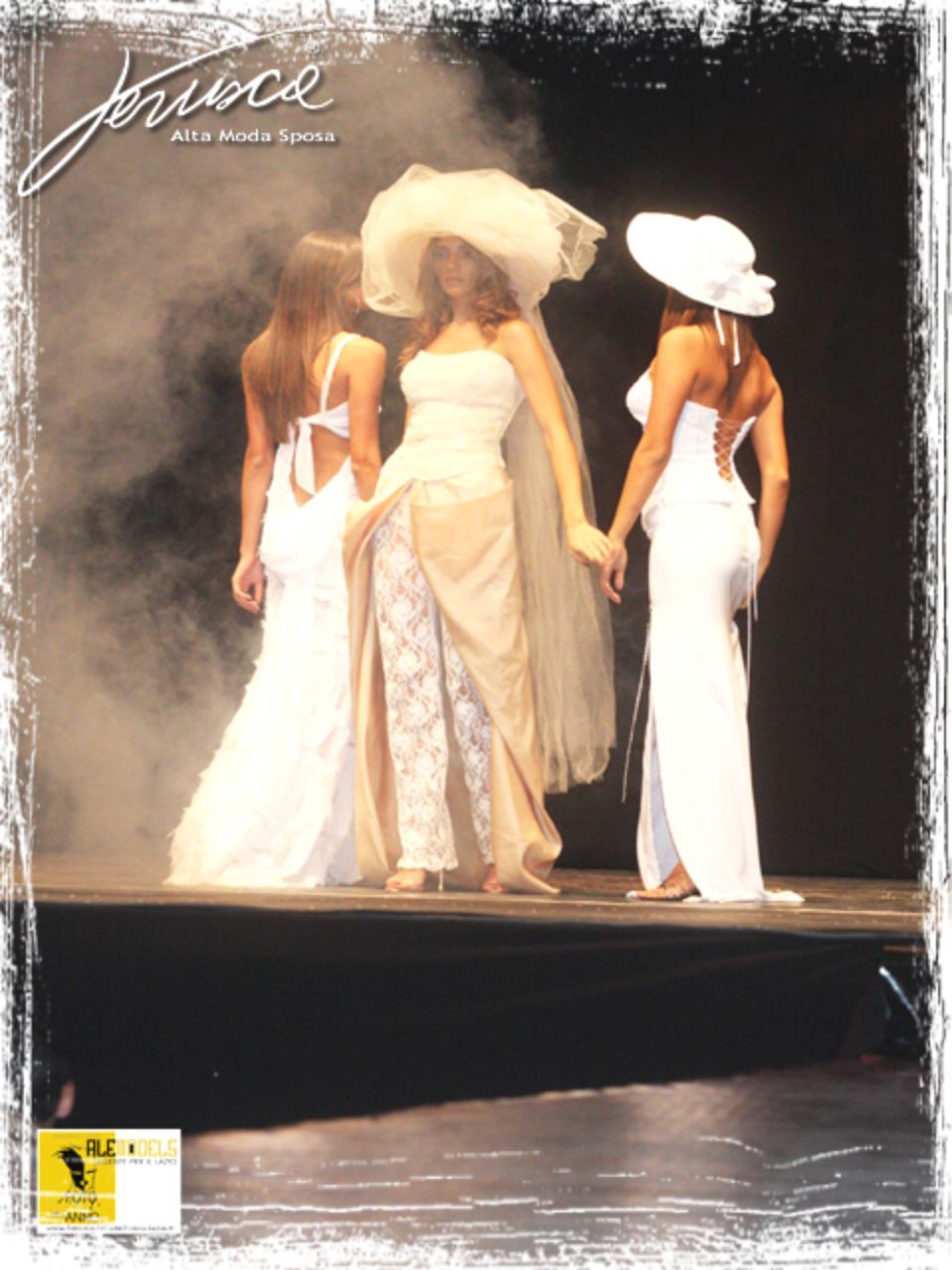 sfilata di vestiti da sposa