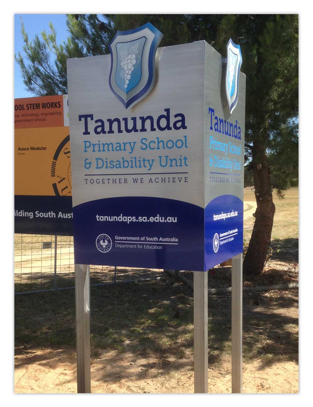SIGNS | EXTERIOR SIGNAGE