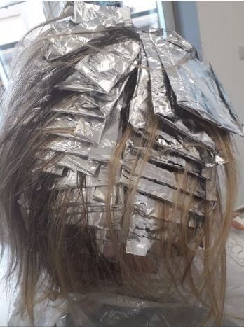 Trattamento colorazione capelli