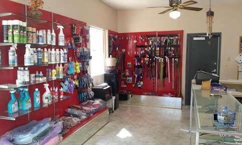 Pet Grooming Supplies-Yvonne's Pet Grooming-Prescott, AZ