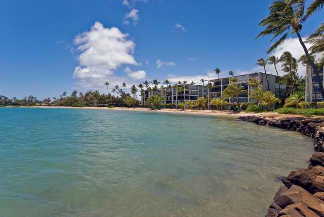 441 Kahala Beach | Honolulu, HI