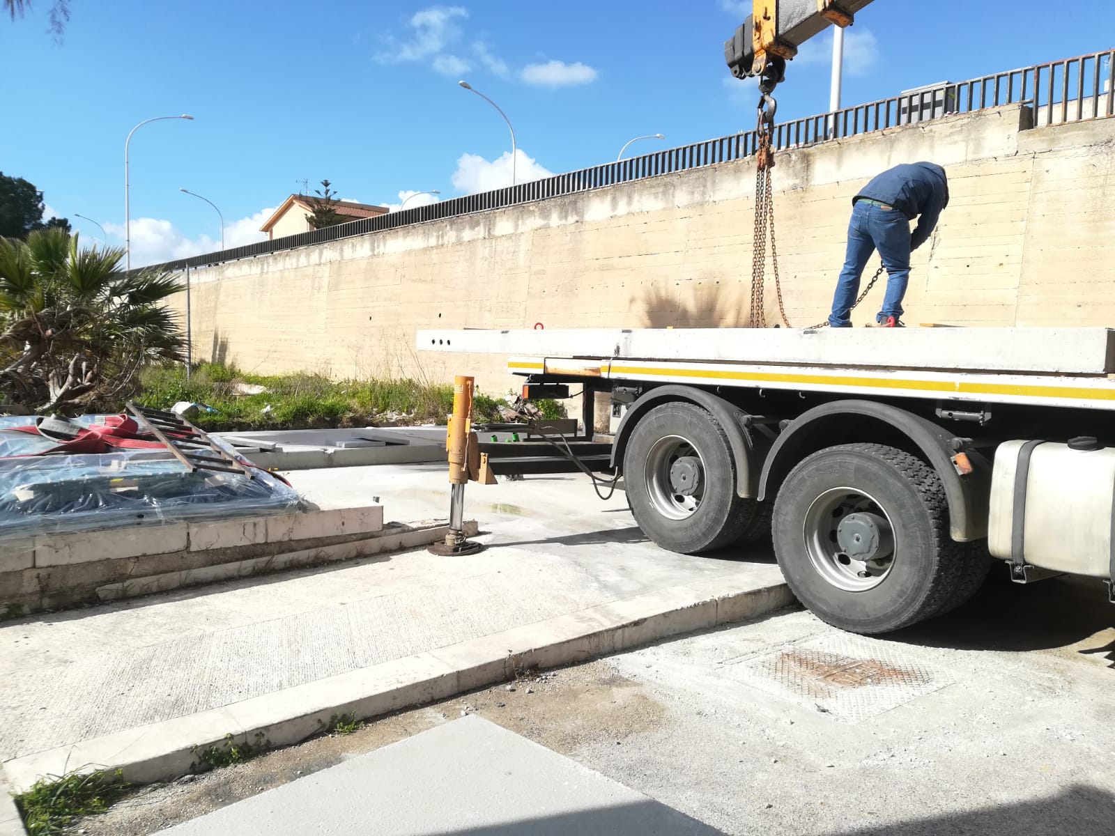 gru per trasporto metalli