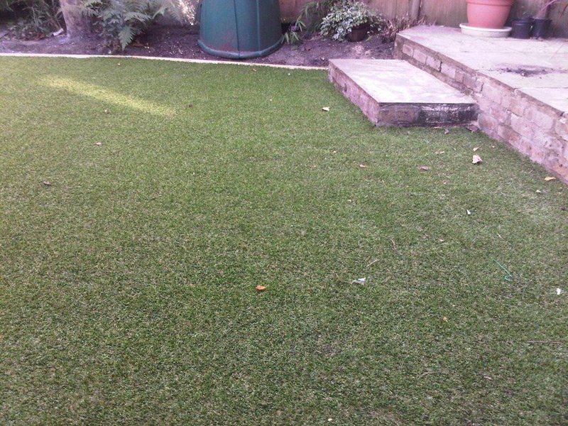 To find out more about garden design in Richmond call 07807 450 576