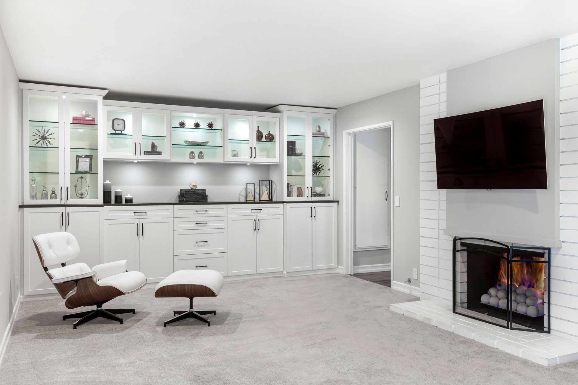 Custom Living Room Built In Storage System