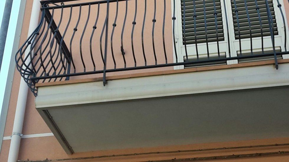 realizzazione e montaggio di grondaie