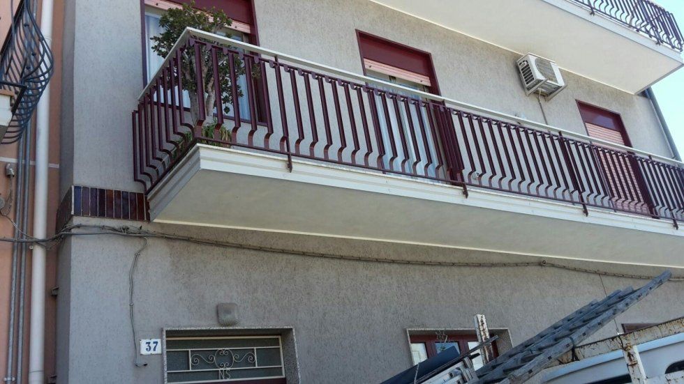 realizzazione e montaggio di grondaie