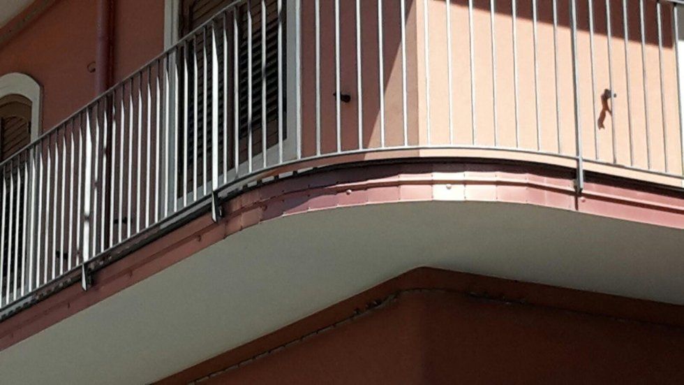 realizzazione e montaggio di grondaie