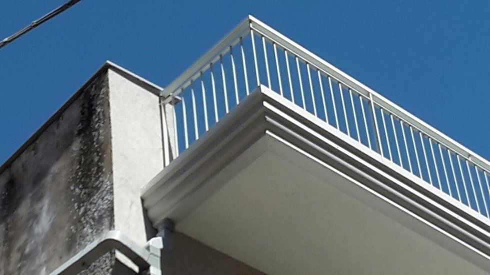 realizzazione e montaggio di grondaie