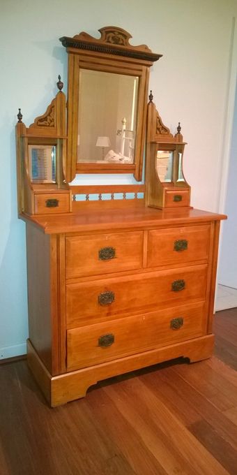 dressing furniture