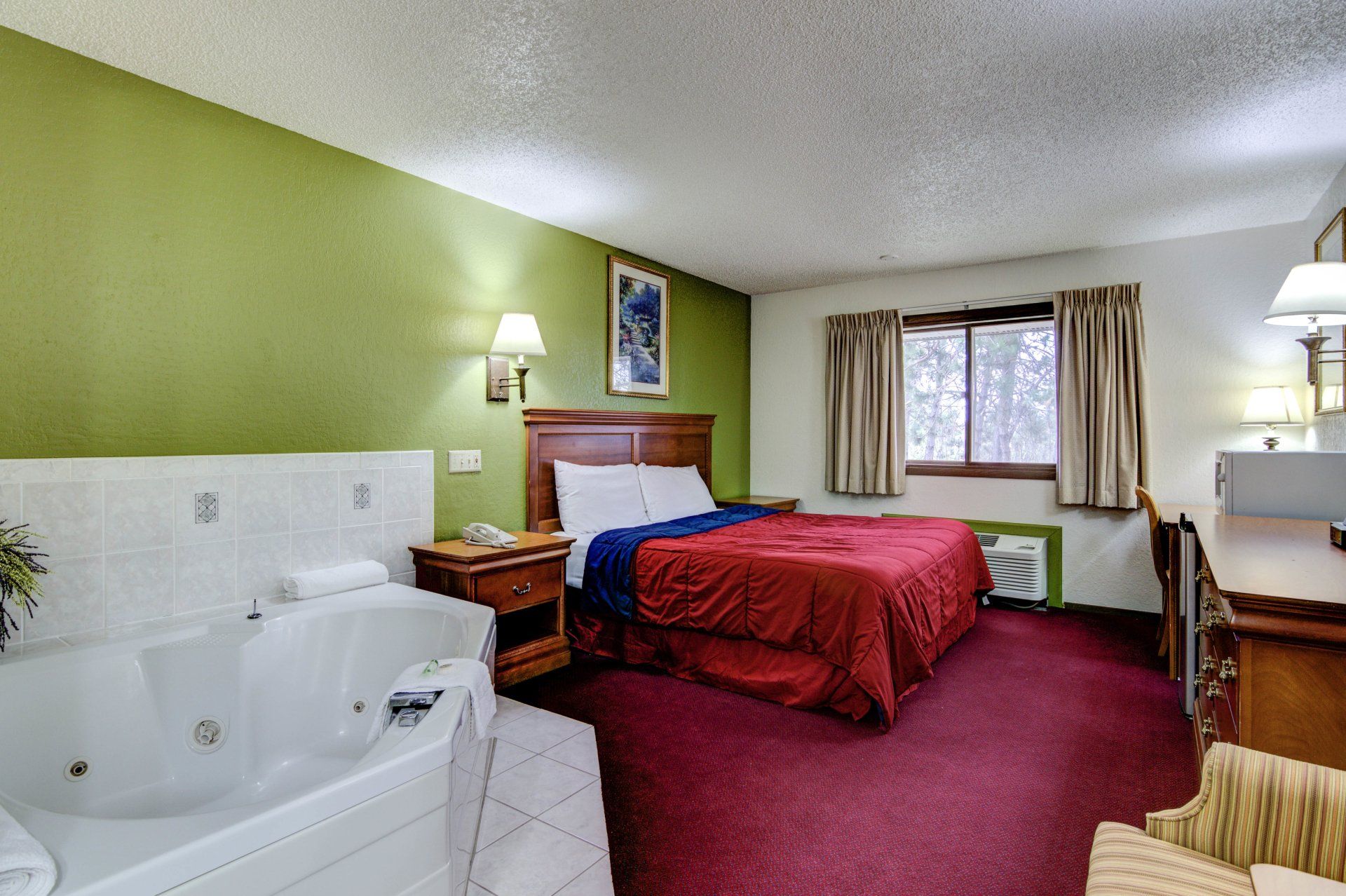 1 King Suite Non-Smoking