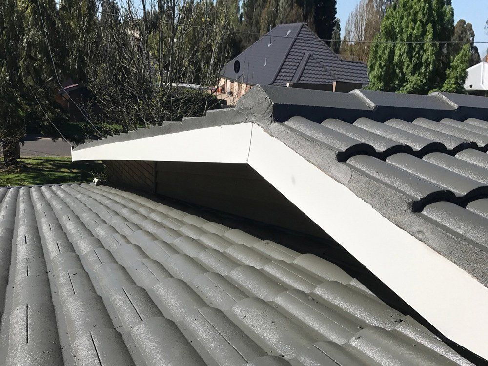 Sealed roof valley