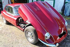 Jaguar E-Type v12