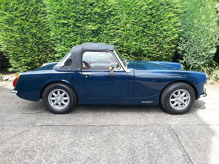 Blue MG