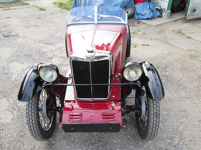 Red MG