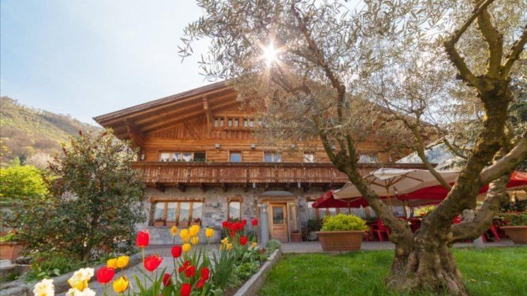 esterno dell'albergo