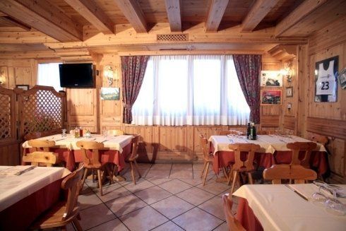 sala ristorante di albergo in montagna
