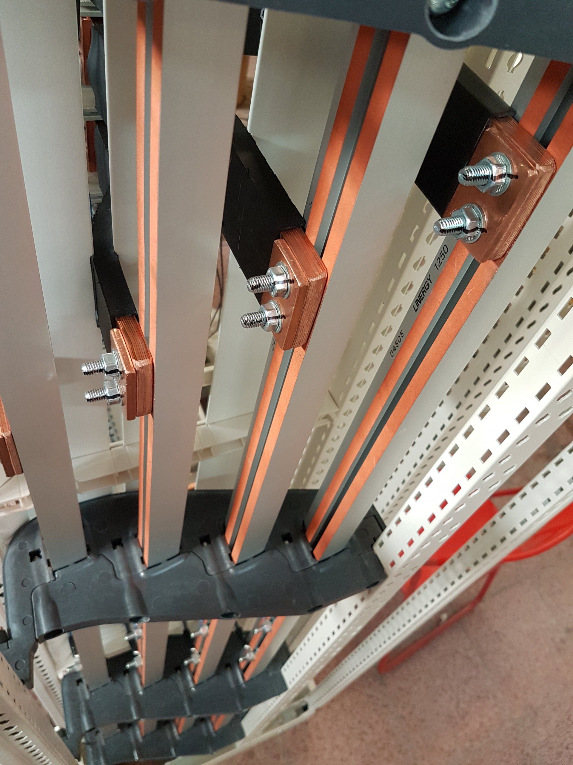 QUADRI ELETTRICI DI DISTRIBUZIONE