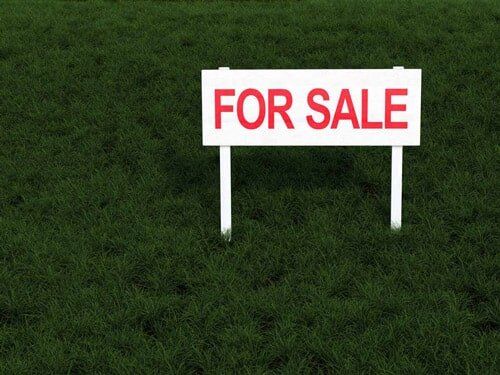 Zoning Expert — For Sale Sign Placed on Lawn in York, PA Zoning Expert — For Sale Sign Placed on Lawn in York, PA