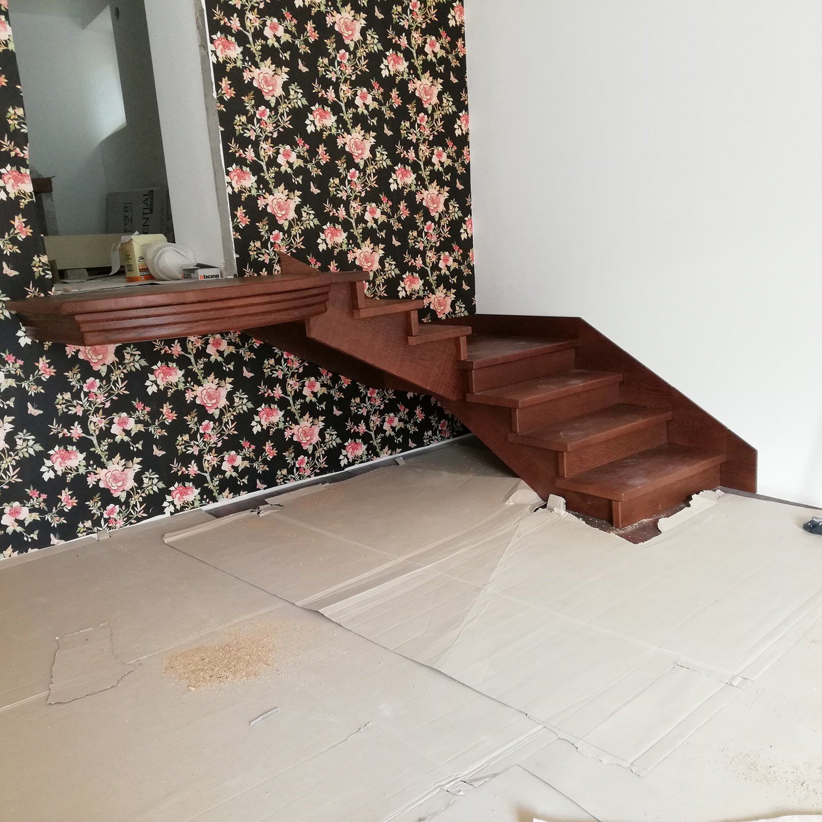 realizzazione scale per interni in legno, tipologia parquet, produzione parquet Vinchiaturo, produzione parquet Campobasso,