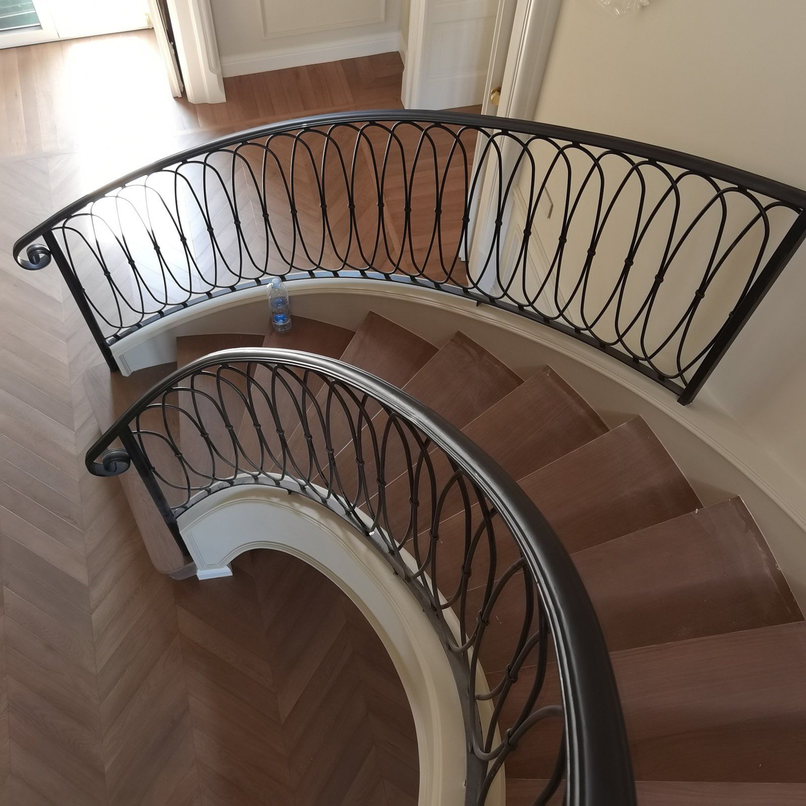 realizzazione scale in legno per interni, tipologia parquet, produzione parquet Vinchiaturo,