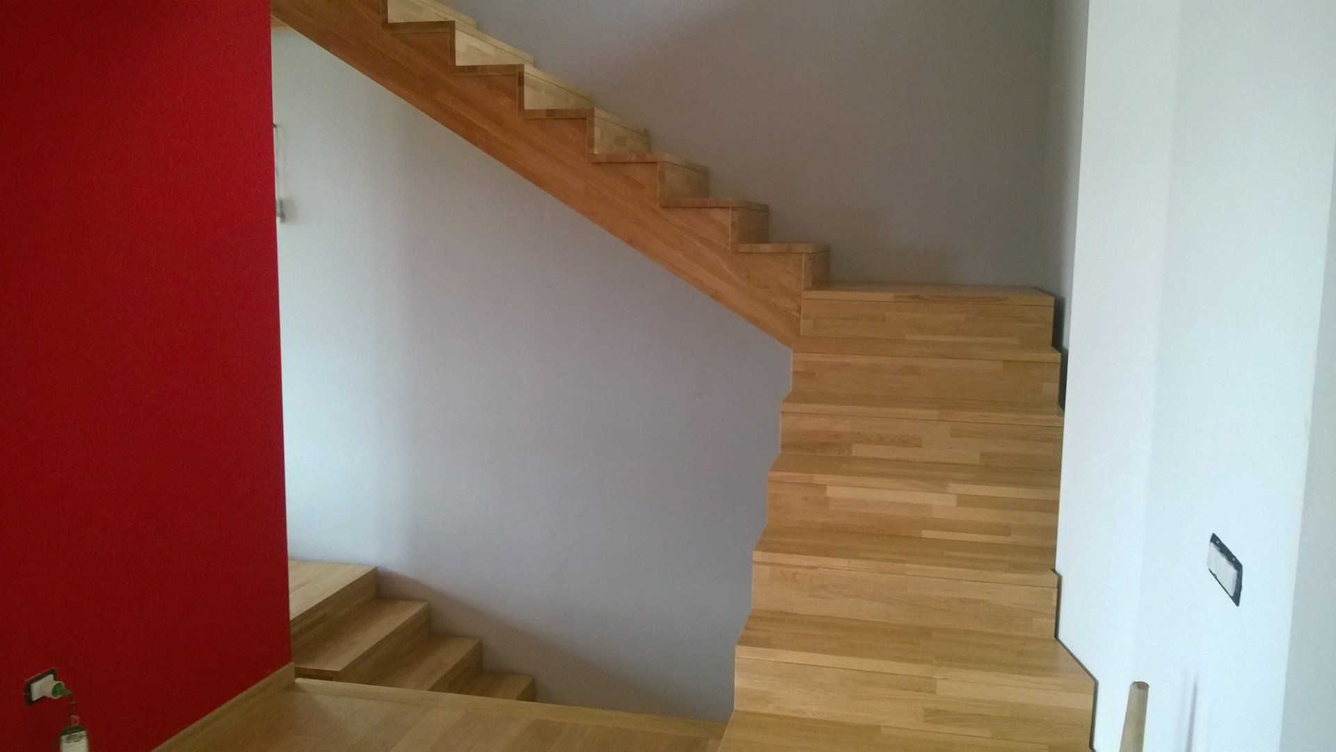 progettazione scalinate in legno, tipologia parquet, produzione parquet Vinchiaturo, produzione parquet Campobasso