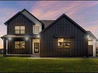 modern house image