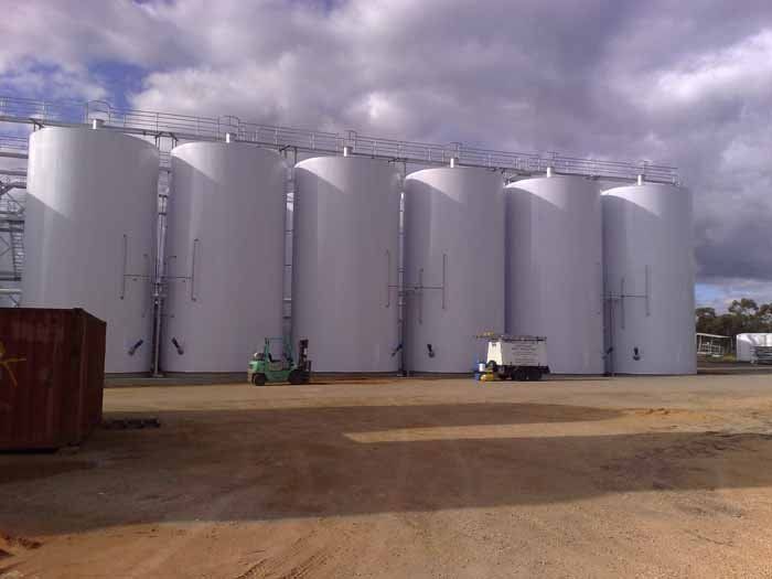 6 white tanks
