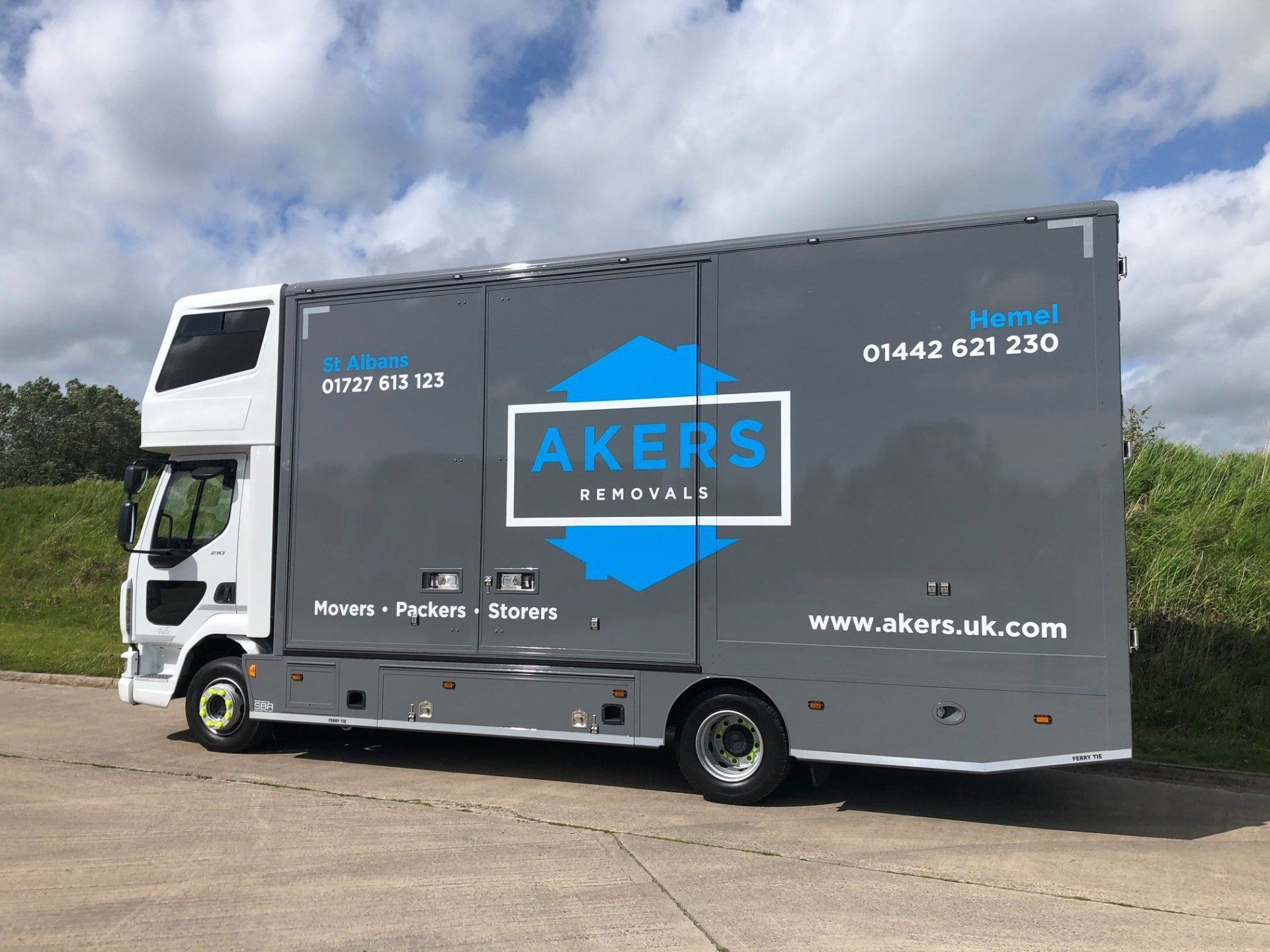 Akers removals truck