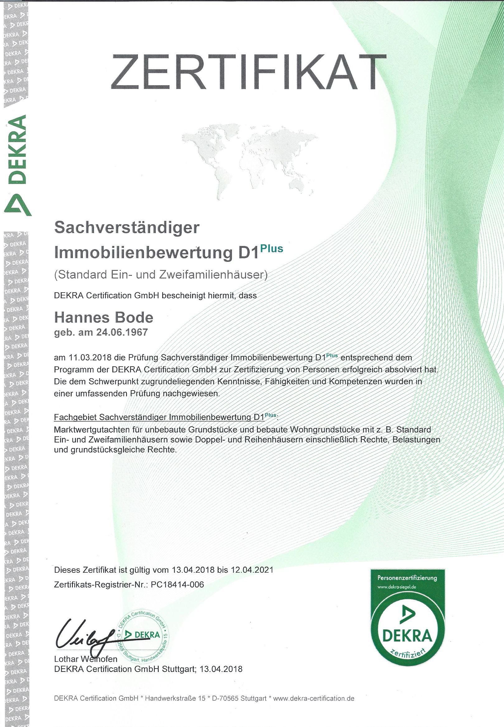 Eine grün-weiße Urkunde mit dem Wort „Zertifikat“ darauf.