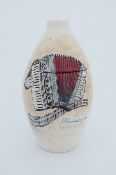 Urn Accordeon